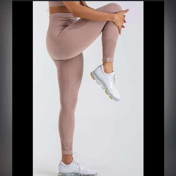 Gymshark Energy Seamless Leggings medium - Picture 2 of 5